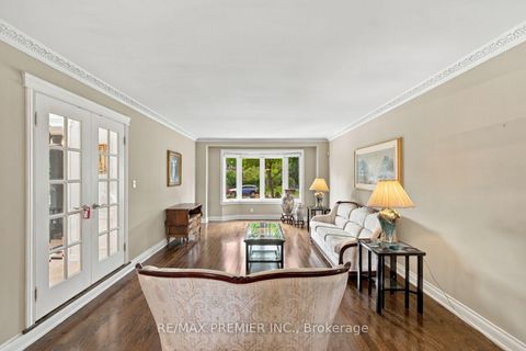 Photo 23 at 98 Cairnburg Place, Islington Woods, Vaughan