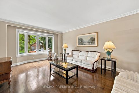 Photo 24 at 98 Cairnburg Place, Islington Woods, Vaughan