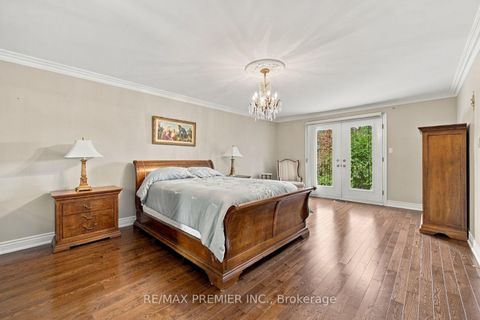 Photo 29 at 98 Cairnburg Place, Islington Woods, Vaughan