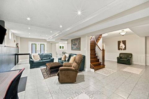 Photo 41 at 98 Cairnburg Place, Islington Woods, Vaughan
