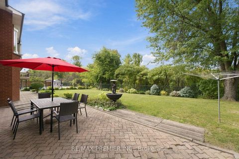Photo 47 at 98 Cairnburg Place, Islington Woods, Vaughan