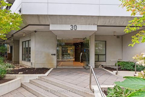 Photo 2 at 1003 - 30 Holly Street, Mount Pleasant West, Toronto