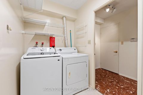 Photo 12 at 1003 - 30 Holly Street, Mount Pleasant West, Toronto