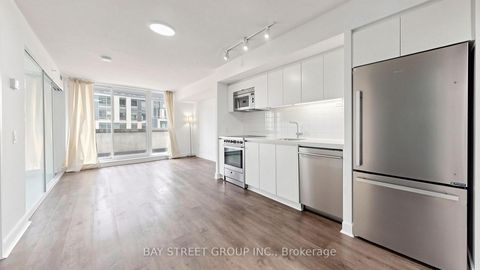 Photo 7 at 316 - 85 Queens Wharf Road, Waterfront Communities C1, Toronto