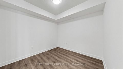 Photo 17 at 316 - 85 Queens Wharf Road, Waterfront Communities C1, Toronto