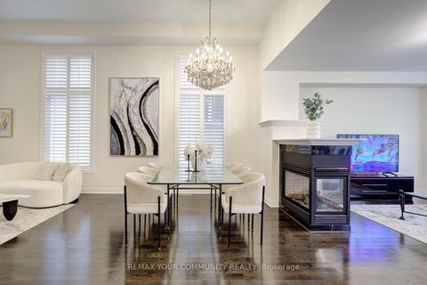 Photo 7 at 79 Chayna Crescent, Patterson, Vaughan