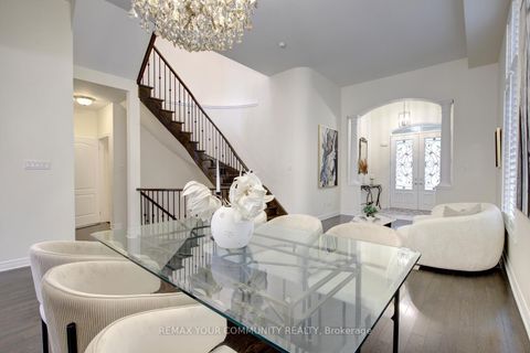 Photo 9 at 79 Chayna Crescent, Patterson, Vaughan