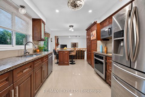 Photo 7 at 155 Stephen Street, North Richvale, Richmond Hill