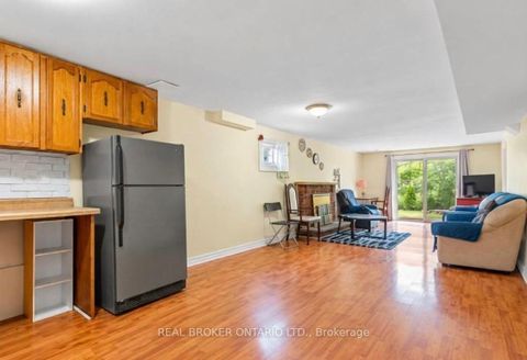 Photo 14 at 54 Millhouse Crescent, Rouge E11, Toronto