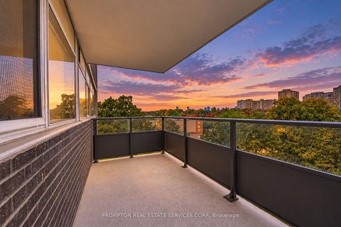 Photo 1 at 507 - 3151 BRIDLETOWNE Circle, L'Amoreaux, Toronto