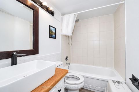 Photo 16 at 507 - 3151 BRIDLETOWNE Circle, L'Amoreaux, Toronto