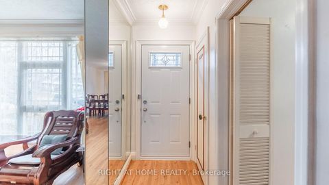 Photo 2 at 82 Tower Drive, Maryvale, Toronto