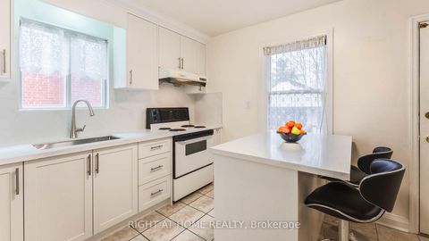 Photo 11 at 82 Tower Drive, Maryvale, Toronto