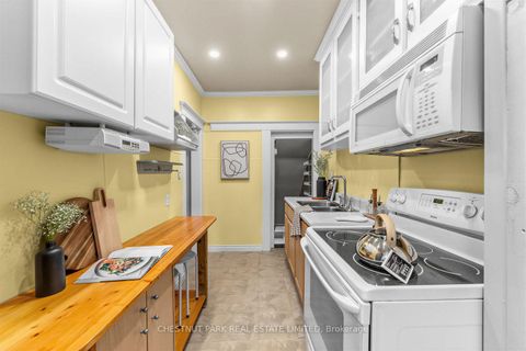 Photo 9 at 1394 Davenport Road, Davenport, Toronto