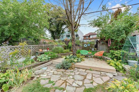Photo 12 at 1394 Davenport Road, Davenport, Toronto