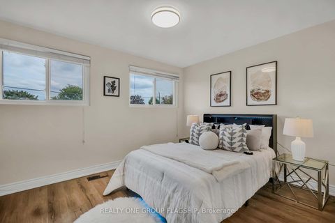 Photo 5 at 12 Azalea Court, Humbermede, Toronto