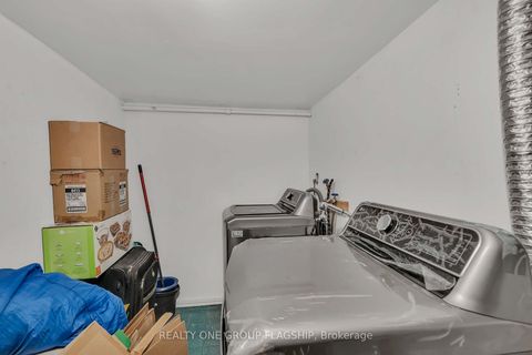 Photo 6 at 12 Azalea Court, Humbermede, Toronto