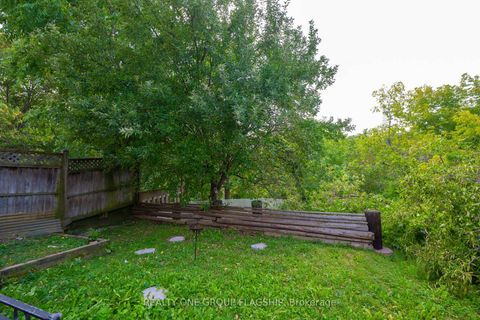Photo 8 at 12 Azalea Court, Humbermede, Toronto