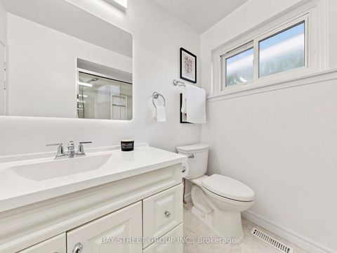 Photo 21 at 1 Lesgay Crescent, Don Valley Village, Toronto