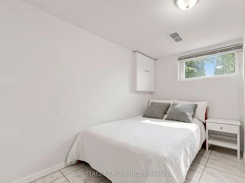 Photo 24 at 1 Lesgay Crescent, Don Valley Village, Toronto