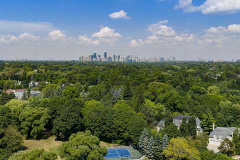 Photo 3 at 2 Bridle Heath Gate, York Mills, Toronto