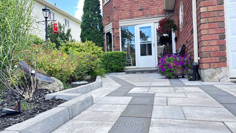 Photo 2 at 79 Browning Trail, Letitia Heights, Barrie
