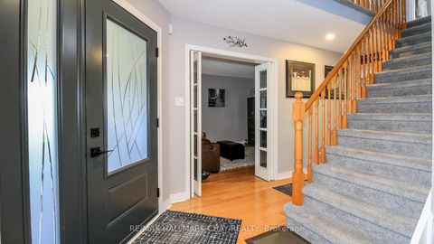 Photo 3 at 79 Browning Trail, Letitia Heights, Barrie