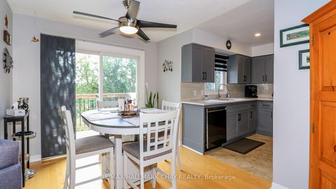 Photo 14 at 79 Browning Trail, Letitia Heights, Barrie