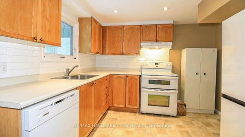 Photo 36 at 79 Browning Trail, Letitia Heights, Barrie