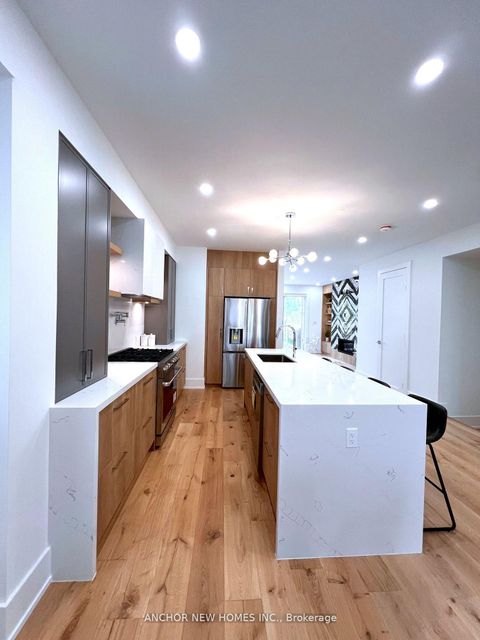 Photo 8 at 257 Chisholm Avenue, Lumsden, Toronto