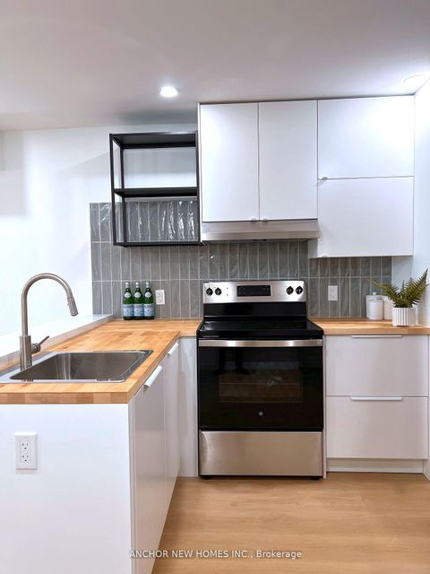 Photo 42 at 257 Chisholm Avenue, Lumsden, Toronto