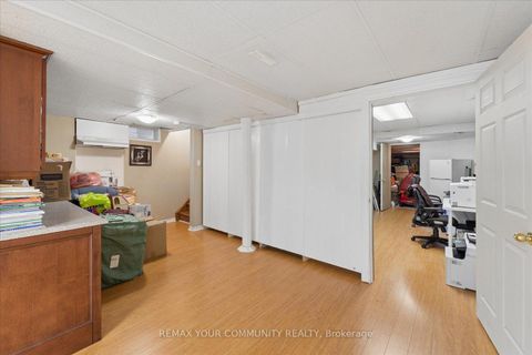 Photo 37 at 44 Antique Drive, Oak Ridges Lake Wilcox, Richmond Hill