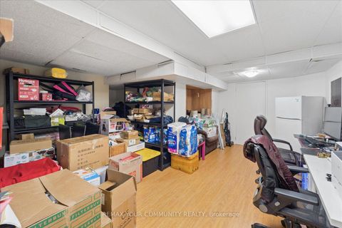 Photo 41 at 44 Antique Drive, Oak Ridges Lake Wilcox, Richmond Hill