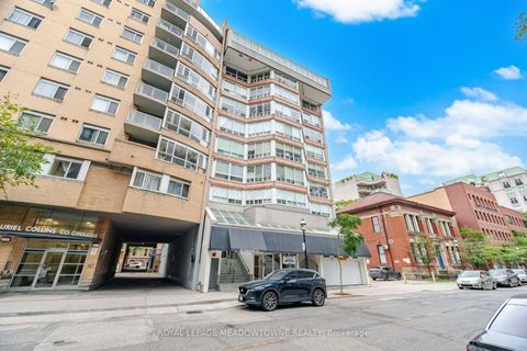 Photo 2 at 610 - 82 Lombard Street, Yonge Corridor, Toronto