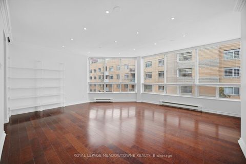 Photo 13 at 610 - 82 Lombard Street, Yonge Corridor, Toronto