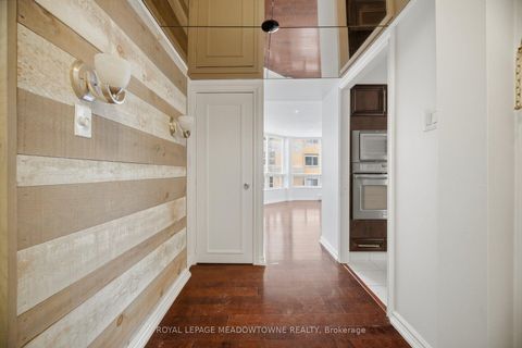Photo 15 at 610 - 82 Lombard Street, Yonge Corridor, Toronto