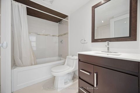 Photo 19 at 610 - 82 Lombard Street, Yonge Corridor, Toronto