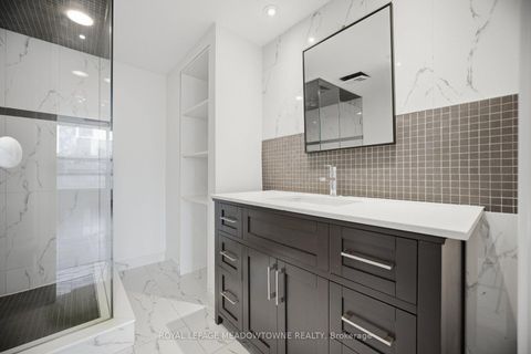Photo 26 at 610 - 82 Lombard Street, Yonge Corridor, Toronto