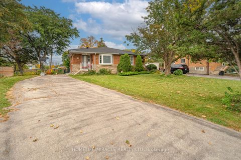 Photo 5 at 54 Sunderland Crescent, Woburn, Toronto