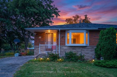 Photo 7 at 54 Sunderland Crescent, Woburn, Toronto