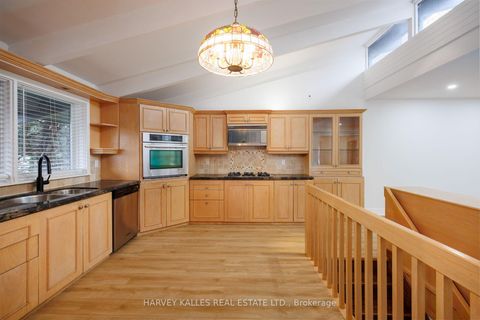 Photo 9 at 19 Blair Athol Crescent, Rosethorn, Toronto