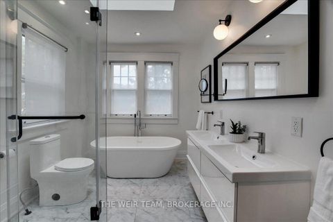 Photo 18 at 25 Oak Park Avenue, Danforth, Toronto