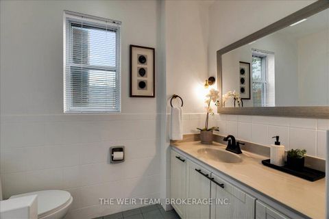 Photo 23 at 25 Oak Park Avenue, Danforth, Toronto