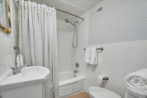 Photo 28 at 25 Oak Park Avenue, Danforth, Toronto