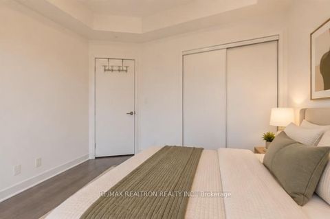 Photo 15 at 1102 - 28 Avondale Avenue, Willowdale East, Toronto