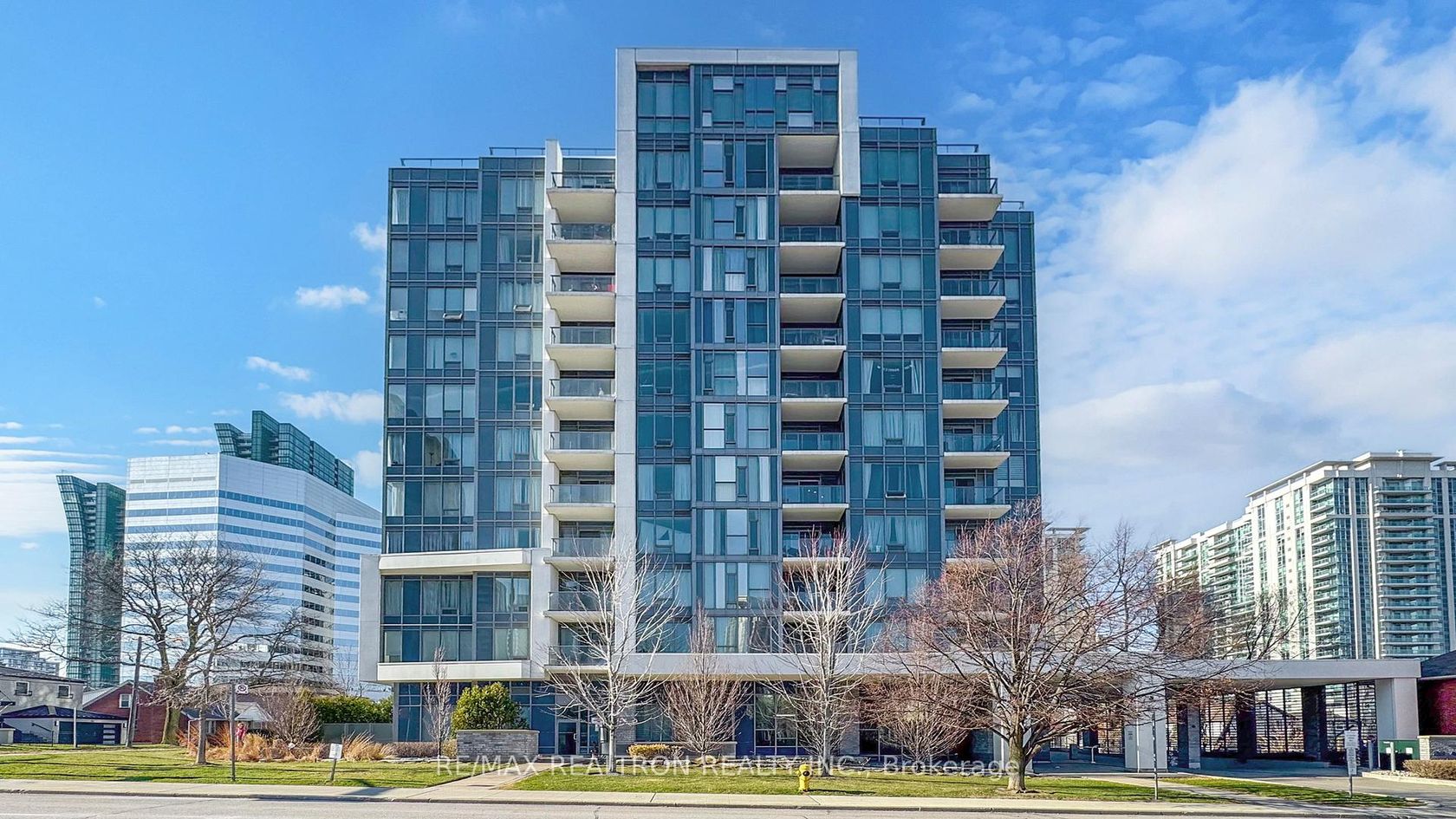1102 - 28 Avondale Avenue, Willowdale East, Toronto 