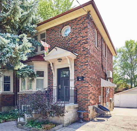 Photo 1 at 153 Parkhurst Boulevard, Leaside, Toronto