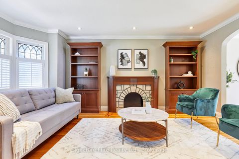 Photo 4 at 153 Parkhurst Boulevard, Leaside, Toronto