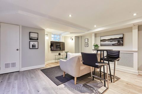 Photo 17 at 153 Parkhurst Boulevard, Leaside, Toronto