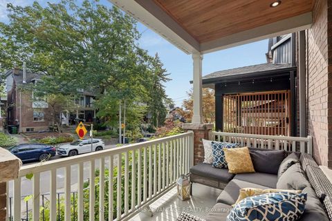 Photo 2 at 84 Kingsmount Park Road, Woodbine Corridor, Toronto